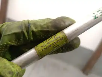 Автозапчастина б/у труби кондиціонації для ssangyong xlv suv e-xgi 160 посилання на oem iam 6861035000  