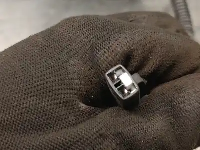 Автозапчастина б/у передній лівий культ для kia cee'd fastback (ed) 1.6 crdi 115 посилання на oem iam 517152h100  517152h100