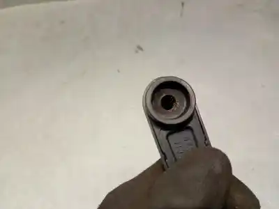 Автозапчастина б/у ручка заднього склоочисника для lexus rx (mcu15) 300 awd (mcu15) посилання на oem iam 8524148010  8524148010