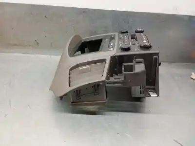 Second-hand car spare part audio system / radio cd for lexus rx (mcu15) 300 awd (mcu15) oem iam references 8612048100  8612048100
