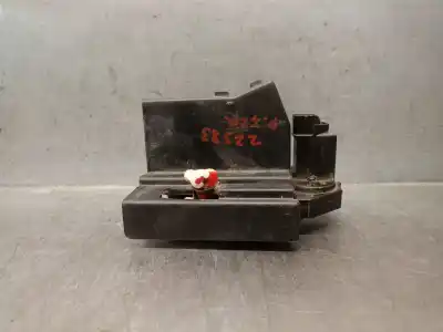 Second-hand car spare part left front door lock for ssangyong actyon sports i (qj) 2.0 xdi oem iam references 7121009023  7121009023