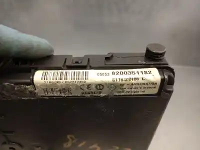 Pezzo di ricambio per auto di seconda mano scatola relè/fusibili per renault megane ii (bm0/1_, cm0/1_) 1.5 dci (bm02, bm13, bm2a, cm02, cm13) riferimenti oem iam 8200351182 s118400150c - siemens 