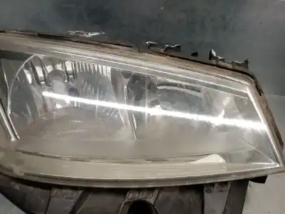 Pezzo di ricambio per auto di seconda mano faro anteriore destro per renault megane ii (bm0/1_, cm0/1_) 1.5 dci (bm02, bm13, bm2a, cm02, cm13) riferimenti oem iam 8200476431 89307003 valeo 260108053r