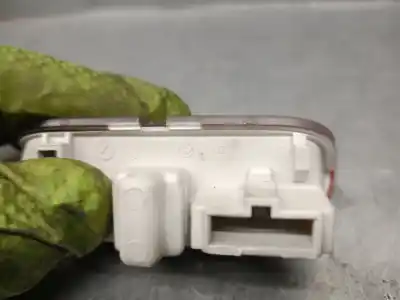 Автозапчасти б/у внутренний свет за porsche cayenne (92a) 3.0 diesel ссылки oem iam 1k0947411c  