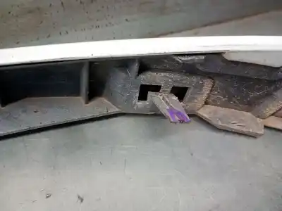 Автозапчастина б/у передня решіта для renault kangoo express (fc0/1_) 1.5 dci (fc07, fc1r) посилання на oem iam 7701062877  7701062877