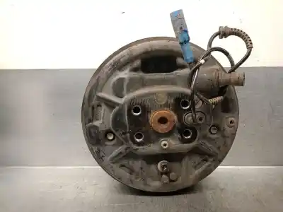 Pezzo di ricambio per auto di seconda mano snodo posteriore destro per citroen c4 cactus 1.5 bluehdi 120 riferimenti oem iam 96881190080