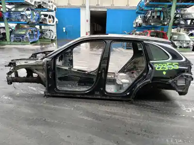 Автозапчастина б/у задне ліве крило (різ) для porsche cayenne (92a) 3.0 diesel посилання на oem iam 95850398500  95850398500