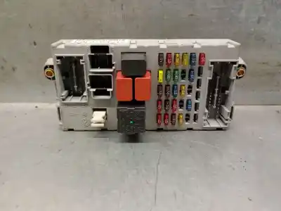 Peça sobressalente para automóvel em segunda mão caixa de fusíveis e relés por fiat punto (188_) 1.3 jtd 16v referências oem iam 46552681