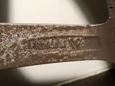 Автозапчастина б/у шина для porsche cayenne (92a) 3.0 diesel посилання на oem iam 7p5601025a  r198.5jx19h2et59