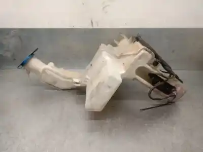 Pièce détachée automobile d'occasion Réservoir De Lave-glace pour VOLKSWAGEN PASSAT B6 (3C2) 2.0 TDI Références OEM IAM 3C0955453P  3C0955453P