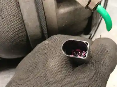 Автозапчастина б/у передній правий амортизатор для porsche cayenne (92a) 3.0 diesel посилання на oem iam 7p5616040aj 15140011684 ate 95835804010