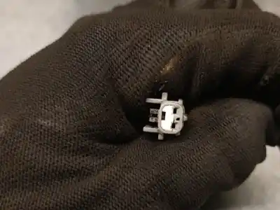 Pezzo di ricambio per auto di seconda mano attacco anteriore destro per nissan qashqai / qashqai +2 i (j10, nj10, jj10e) 1.5 dci riferimenti oem iam 40014jd040  40014jd000