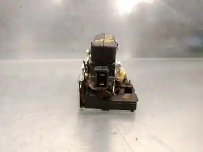 Second-hand car spare part rear left door lock for dacia sandero 1.2 16v oem iam references 8200735248  8200735248