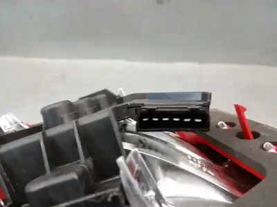 Pezzo di ricambio per auto di seconda mano luci posteriori destra per audi a4 b5 (8d2) 1.8 riferimenti oem iam 8d0945112d  8d0945112d