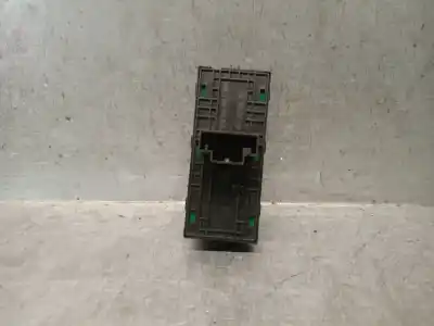 Pièce détachée automobile d'occasion commande de lève vitre avant gauche pour seat leon st (5f8) 1.4 tgi références oem iam 5g0959857f  5g0959857f