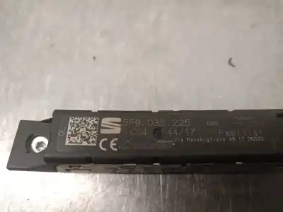 Pezzo di ricambio per auto di seconda mano modulo elettronico per seat leon st (5f8) 1.4 tgi riferimenti oem iam 5f9035225  5f9035225