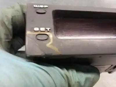 Автозапчастина б/у лічик километрів годинин для ssangyong musso (fj) 2.3 d посилання на oem iam 8111005000  