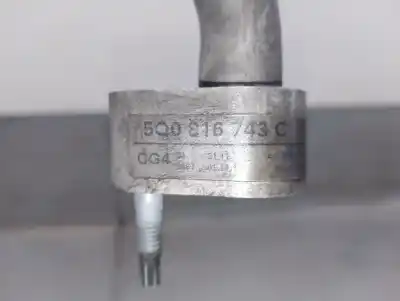 Автозапчастина б/у труби кондиціонації для seat leon st (5f8) 1.4 tgi посилання на oem iam 5q0816743c  5q0816743c