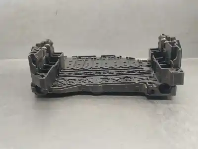 Second-hand car spare part fuse box unit for volvo v40 fastback (525) d2 oem iam references 30659192 e05769300 