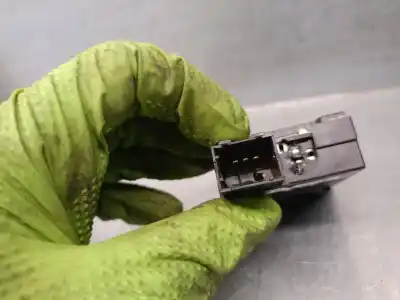 Recambio de automóvil de segunda mano de mando luces salpicadero para smart fortwo coupé (453) electric drive / eq (453.391) referencias oem iam 8200379685 6281 valeo 