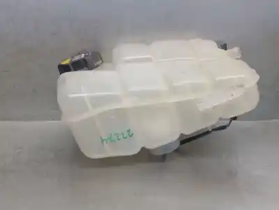 Second-hand car spare part coolant expansion tank for volvo v40 fastback (525) d2 oem iam references 31338764