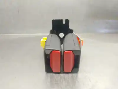 Second-hand car spare part center rear seat belt buckle for volvo v40 fastback (525) d2 oem iam references 31377484