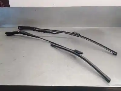 Second-hand car spare part front right windshield wiper arm for volvo v40 fastback (525) d2 oem iam references 31276059