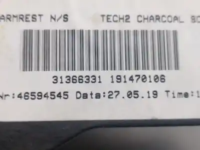 Pezzo di ricambio per auto di seconda mano bracciolo centrale per volvo v40 fastback (525) d2 riferimenti oem iam 31366331  31366331