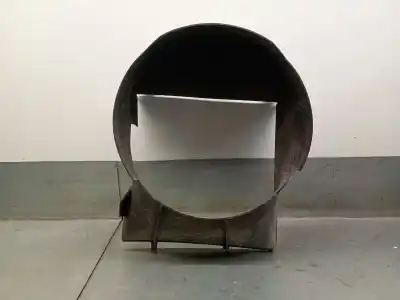 Автозапчасти б/у передняя решетка радиатора за SSANGYONG MUSSO (FJ) 2.3 D ссылки OEM IAM 2165105010  2165105010