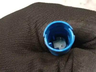 Second-hand car spare part front right knuckle for bmw 3 (e46) 320 d oem iam references 31211096430  31211096430