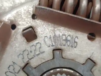 Автозапчастина б/у комплект зцеплення для renault kangoo express (fw0/1_) 1.5 dci 70 (fw0a, kw0v) посилання на oem iam 8200527569  8200527569