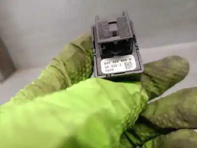 Peça sobressalente para automóvel em segunda mão botão / interruptor elevador vidro traseiro esquerdo por audi q2 (gab, gag) 1.0 tfsi referências oem iam 8v0959855b  8v0959855b