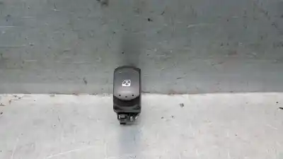 Peça sobressalente para automóvel em segunda mão BOTÃO / INTERRUPTOR ELEVADOR VIDRO DIANTEIRO DIREITO por RENAULT LAGUNA II (BG0/1_)  Referências OEM IAM 8200167230   Peça sobressalente para automóvel em segunda mão BOTÃO / INTERRUPTOR ELEVADOR VIDRO DIANTEIRO DIREITO por RENAULT LAGUNA II (BG0/1_)  Referências OEM IAM 8200167230