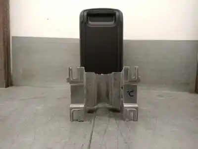 Автозапчастина б/у центральний подлокник для audi q2 (gab, gag) 1.0 tfsi посилання на oem iam 81a864283b 433775053 81a864283b