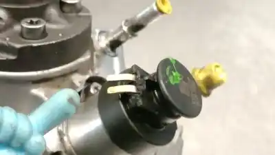 Автозапчастина б/у насос инжекційний для citroen c4 picasso ii 1.6 bluehdi 120 посилання на oem iam 9811347380 0445010739 bosch 9811347380