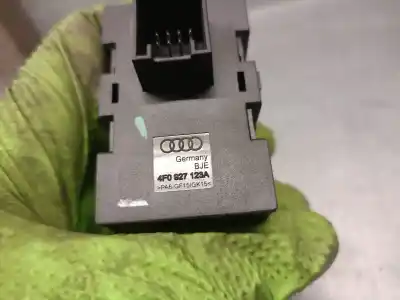 Автозапчасти б/у многофункциональное управление за audi q7 (4lb) 3.0 tdi quattro ссылки oem iam 4f0827123a  