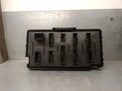 Second-hand car spare part fuse box unit for ssangyong kyron 2.0 xdi oem iam references 8231009031  8231009031