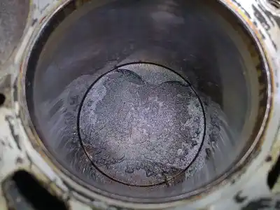 Second-hand car spare part block for bmw 5 (e60) 525 i oem iam references 256s5 37443186 11117502917