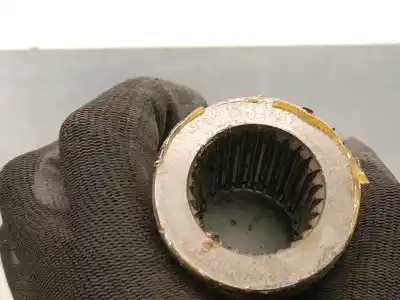 Автозапчастина б/у передня права трансмісія для ssangyong kyron 2.0 xdi посилання на oem iam d20dt  