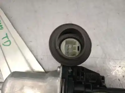 Second-hand car spare part rear right window regulator for toyota rav 4 iii (_a3_) 2.2 d 4wd (ala30_) oem iam references 8572035140 2621002340 denso 6980342040