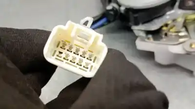 Second-hand car spare part trunk lock for lexus rx (_u3_) 400h (mhu38_) oem iam references 6935048050  6935048050