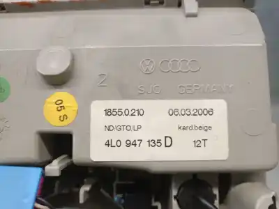 Автозапчастина б/у внутрішне світло для audi q7 (4lb) 3.0 tdi quattro посилання на oem iam 4l0947135d  4l0947140