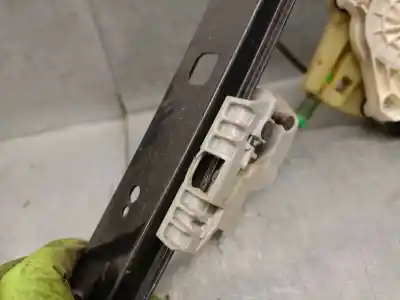 Автозапчасти б/у регулятор стекла переднего правого за audi q7 (4lb) 3.0 tdi quattro ссылки oem iam 4l0959802b  