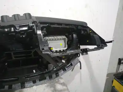 Pezzo di ricambio per auto di seconda mano pannello per renault captur ii (hf_) tce 100 (hfmt) riferimenti oem iam 681001063r  681001063r