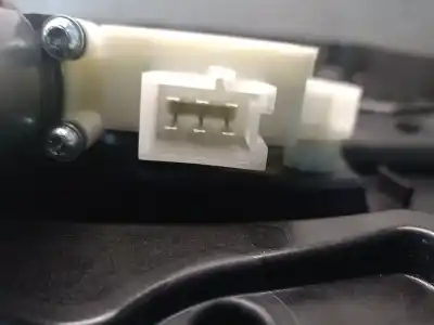 Автозапчастина б/у регулятор переднього правого скла для mercedes-benz glc (x253) 220 d 4-matic (253.905, 253.903) посилання на oem iam a20139069501  a2059060113