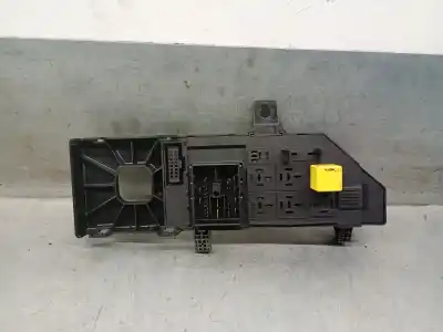 Second-hand car spare part fuse box unit for opel vectra c gts (z02) 2.0 16v turbo (f68) oem iam references 13181984  13181984