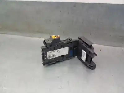 Second-hand car spare part fuse box unit for citroen c4 picasso i monospace (ud_) 2.0 hdi 150 oem iam references 9666527580  9666527580