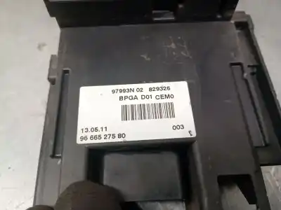 Second-hand car spare part fuse box unit for citroen c4 picasso i monospace (ud_) 2.0 hdi 150 oem iam references 9666527580  9666527580