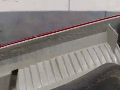 Pezzo di ricambio per auto di seconda mano lampada posteriore sinistra per opel vectra c ranchera familiar (z02) 1.9 cdti (f35) riferimenti oem iam 24469463  1222103
