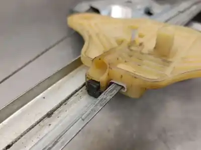 Автозапчасти б/у регулятор стекла переднего левого за dacia duster (hm_) 1.6 sce 115 (hmm1) ссылки oem iam 807210272r  807210272r